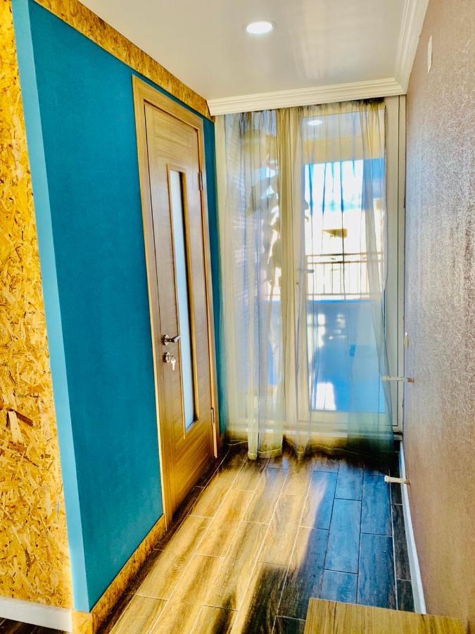 Mary'S Apartment Батуми Екстериор снимка