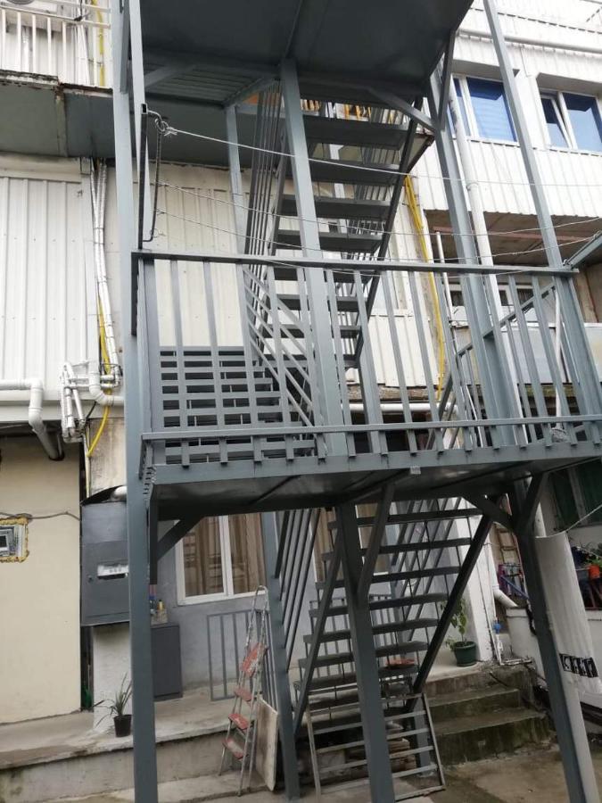 Mary'S Apartment Батуми Екстериор снимка